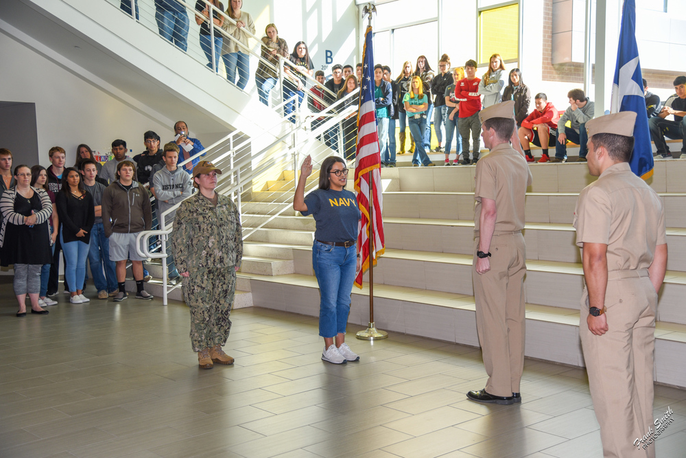 GHS senior to enter elite Navy program Giddings ISD