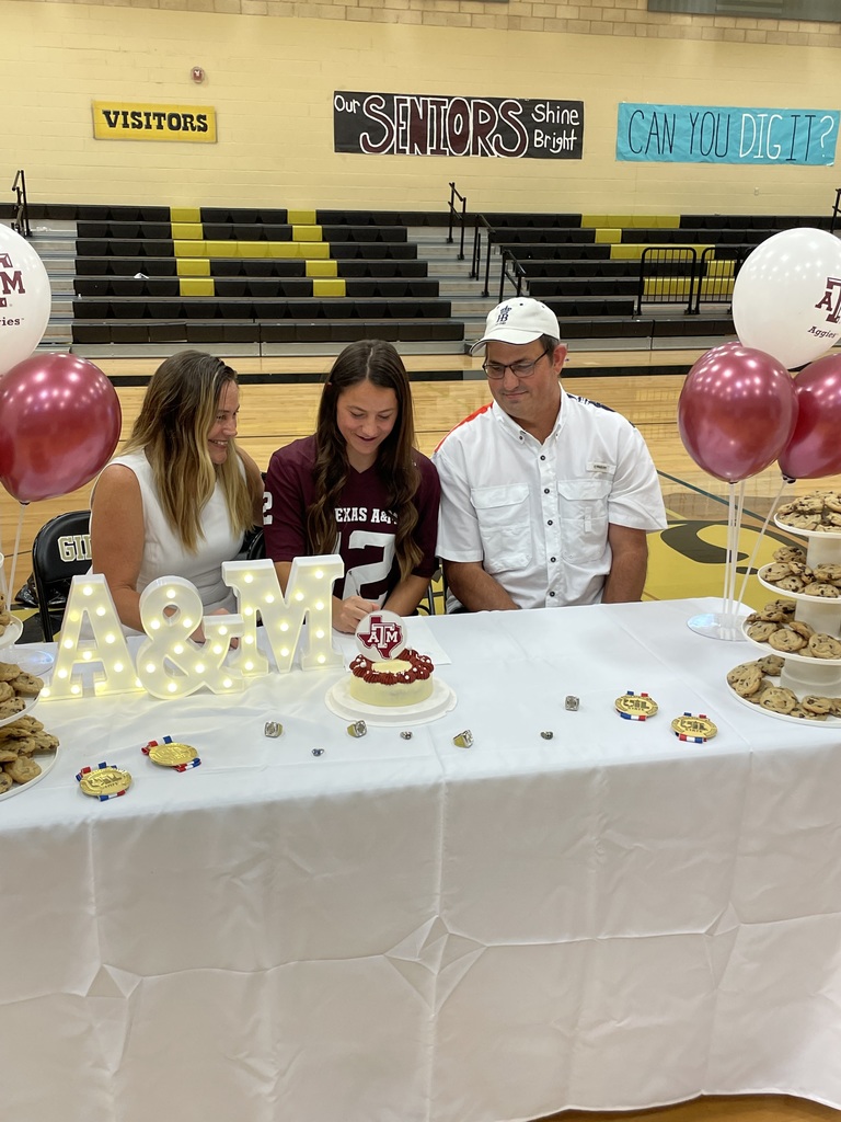 Carlie Signs with A&M